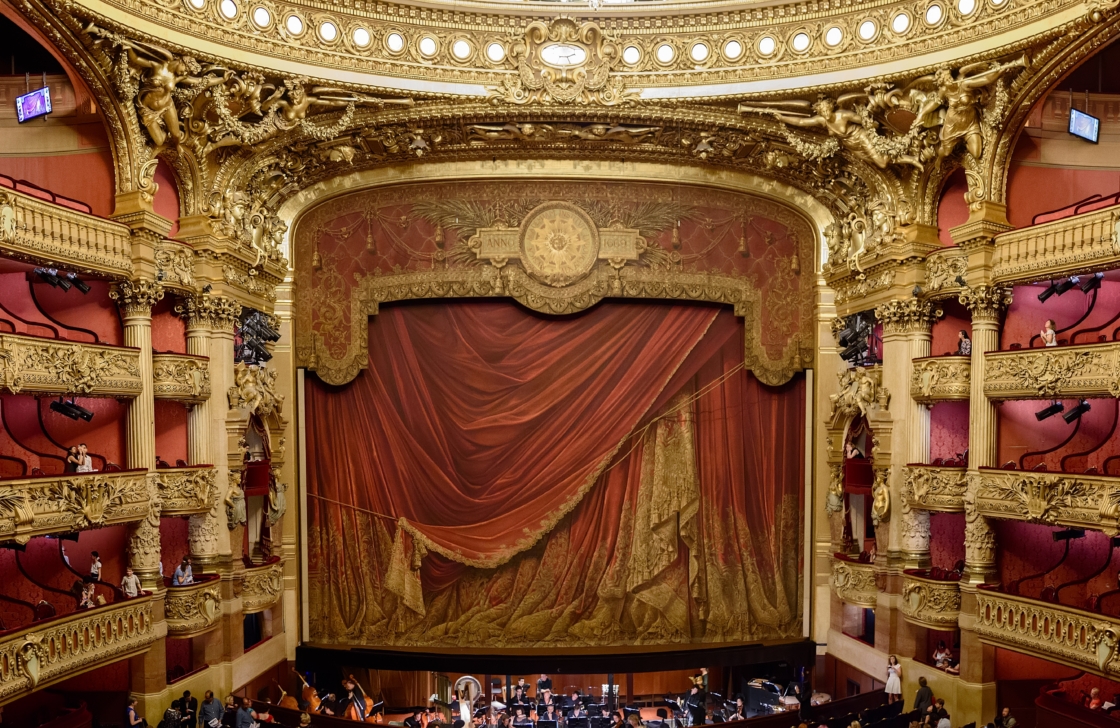 Fact 9 opera naples